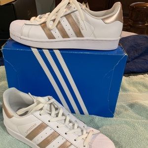 Adidas Superstar